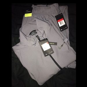 NWT Men’s Nike Track Suit